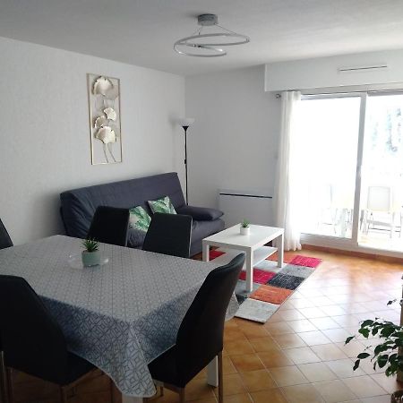 Capri Apartment Saint-Elme ภายนอก รูปภาพ